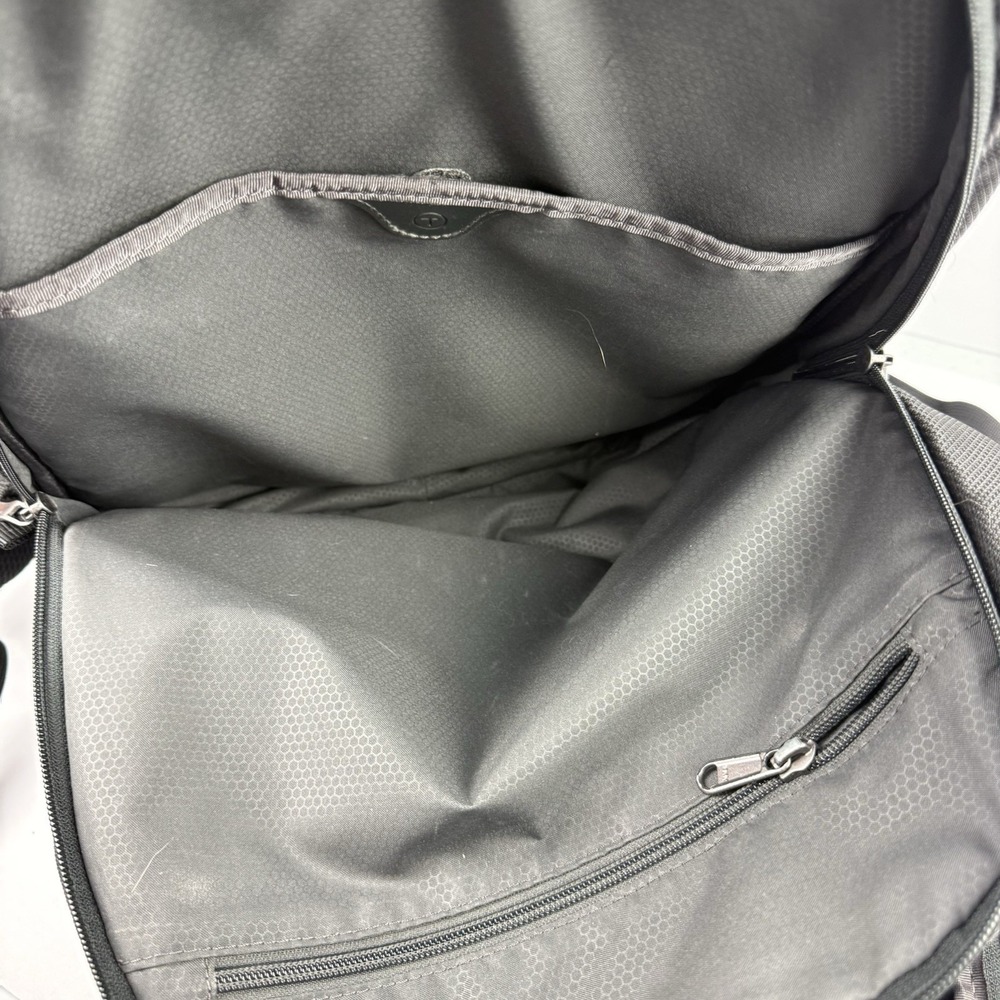 Tumi Tech Backpack Black Ballistic Nylon Rucksack Travel Laptop Carry On Durable - Picture 14 of 15